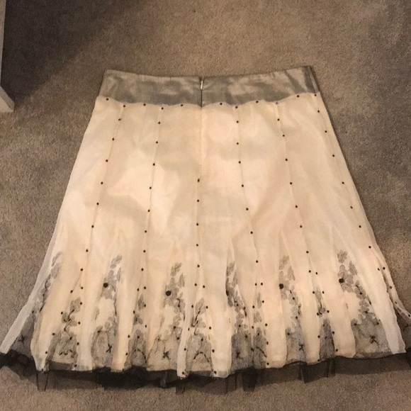 Skirt - Picture 6 of 7